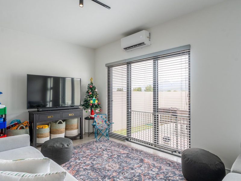 Modern 3-Bedroom Duplex in Honeydew Country Estate for Sale - Photo 2