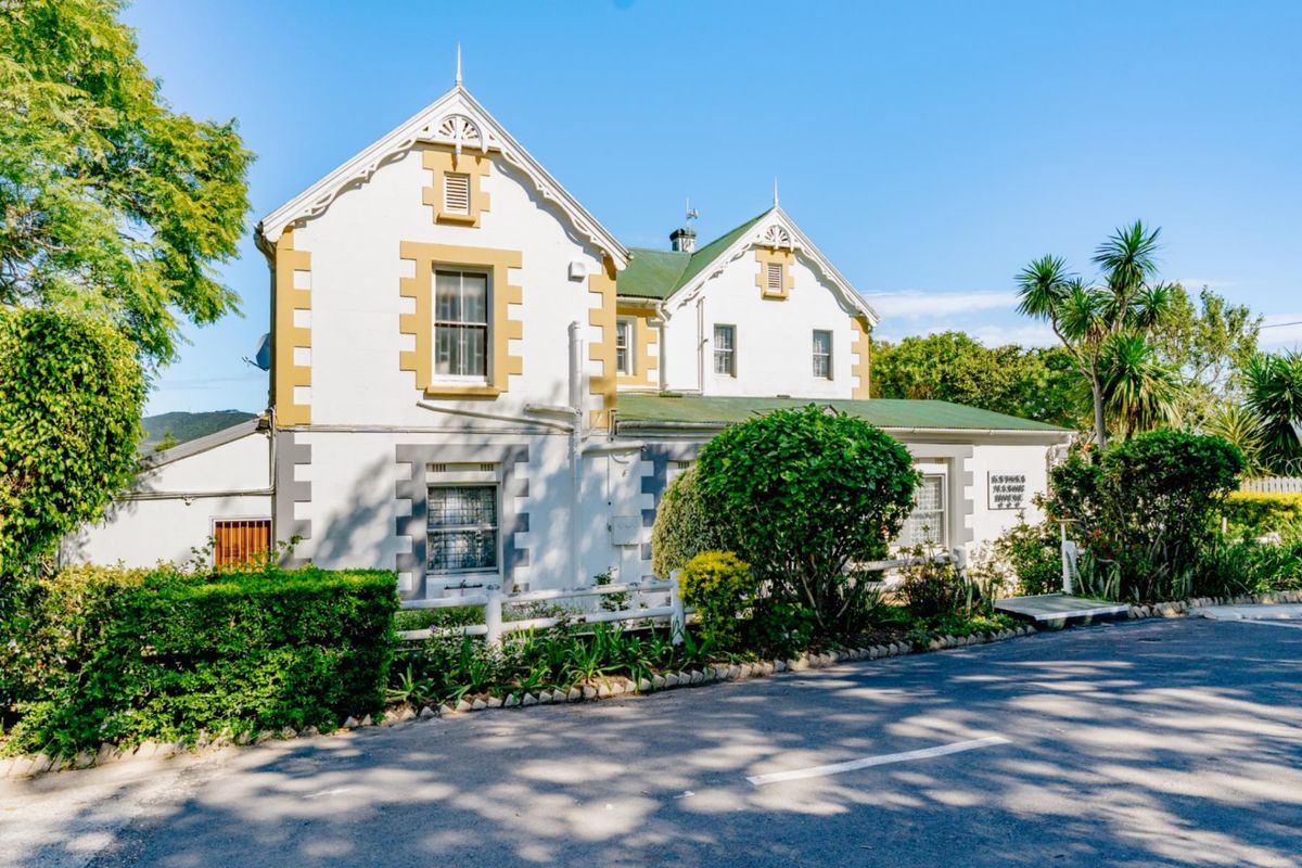 Landmark Opportunity: A Historic Victorian Gem in the Commercial Heart of Knysna - Photo 2