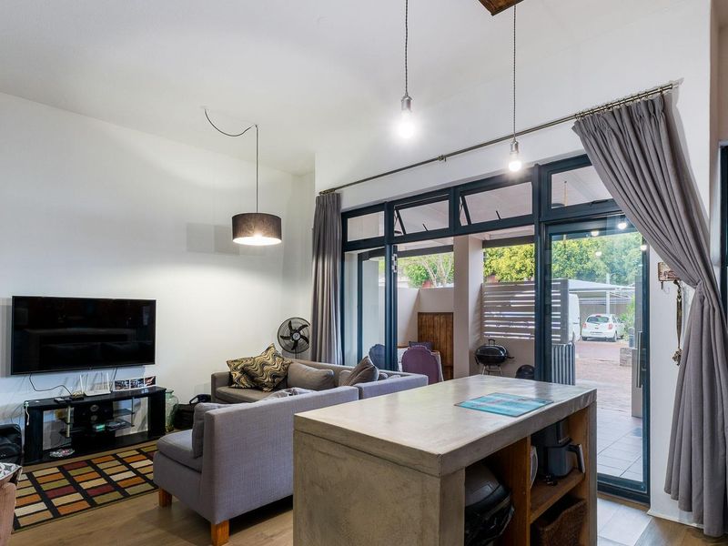 The Ultimate Knysna Central Hub: Modern, Secure and Perfectly Positioned - Photo 10