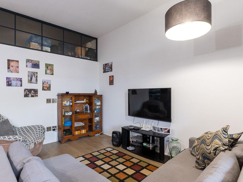 The Ultimate Knysna Central Hub: Modern, Secure and Perfectly Positioned - Photo 8