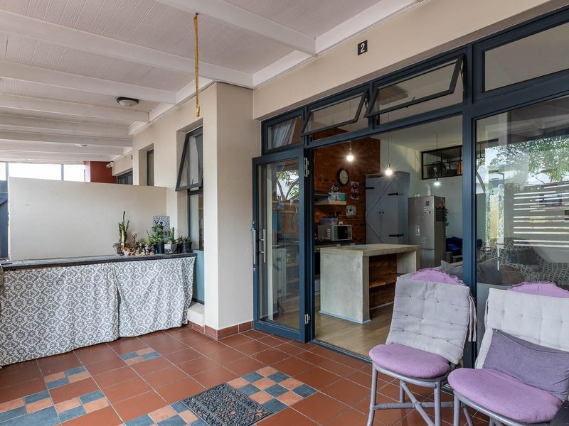 The Ultimate Knysna Central Hub: Modern, Secure and Perfectly Positioned - Photo 6