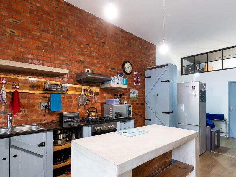 The Ultimate Knysna Central Hub: Modern, Secure and Perfectly Positioned - Photo 2