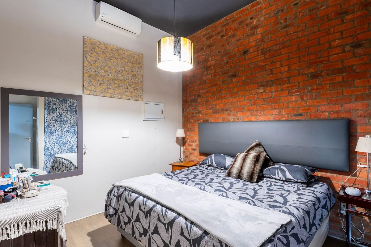 The Ultimate Knysna Central Hub: Modern, Secure and Perfectly Positioned - Photo 4