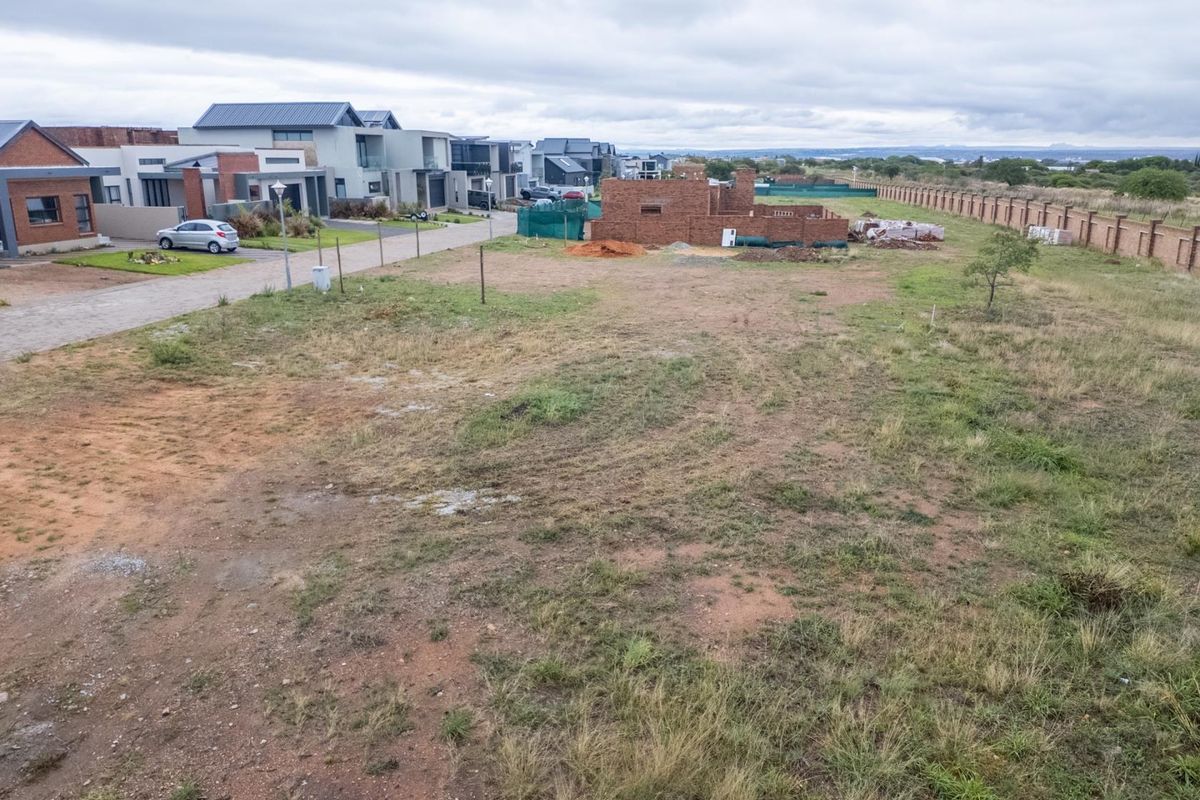 Vacant stand plus building package available! - Photo 4