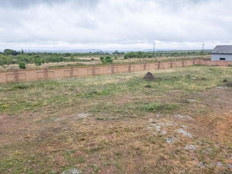 Vacant stand plus building package available! - Photo 7