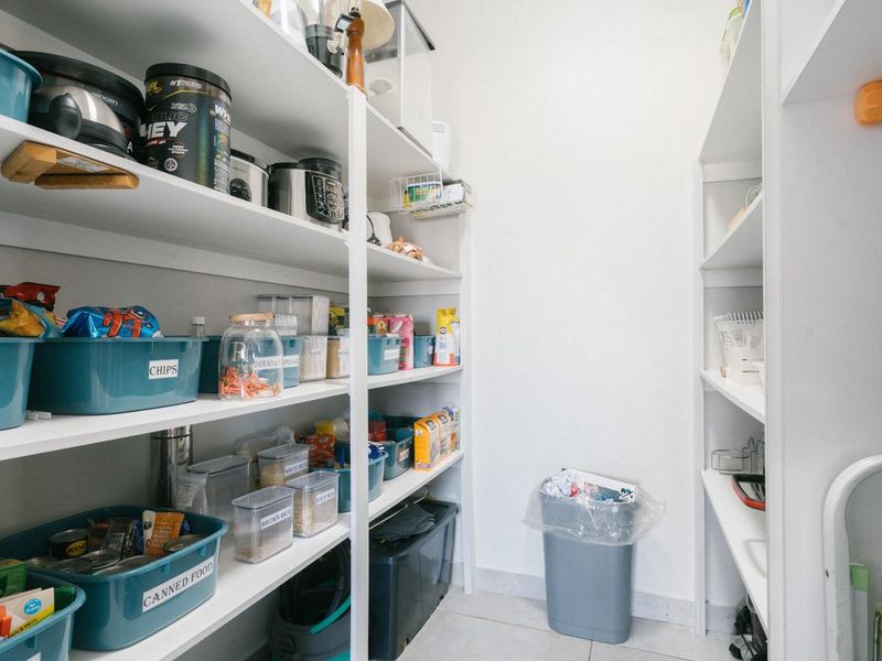 Contemporary Luxury | 480sqm of Private Modern Living - Photo 7