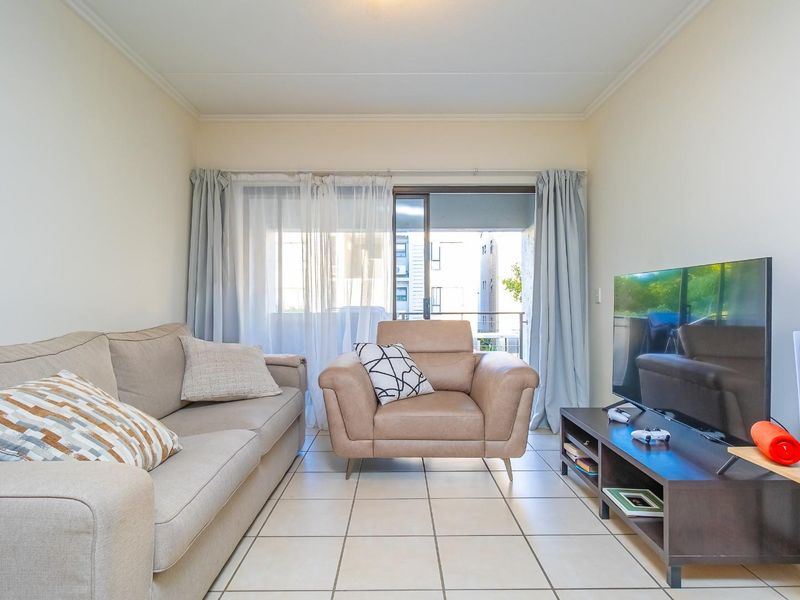 Modern 2-Bedroom Apartment in Antigua - Ideal Lock-Up-and-Go Living - Photo 2