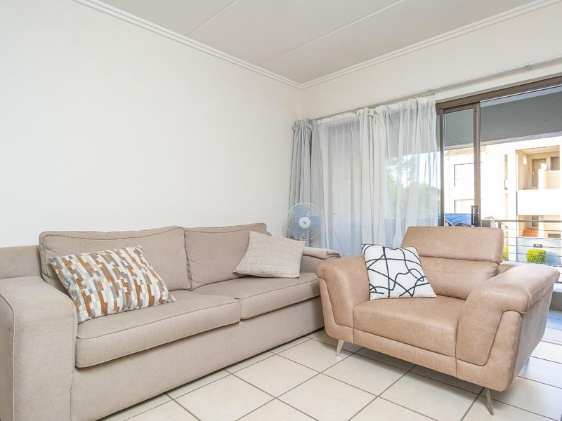 Modern 2-Bedroom Apartment in Antigua - Ideal Lock-Up-and-Go Living - Photo 10