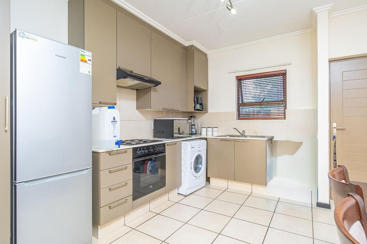 Modern 2-Bedroom Apartment in Antigua - Ideal Lock-Up-and-Go Living - Photo 4