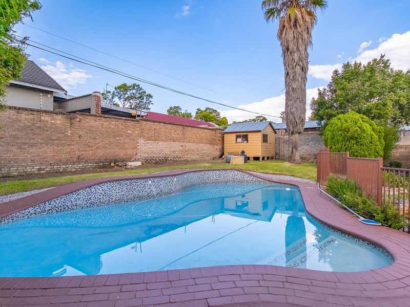 Stunning Family Home for Sale in Fleurhof - Photo 7