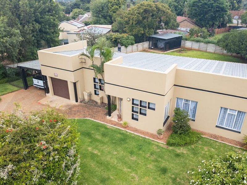 A Home Designed for Relaxed Living and Entertaining - Photo 3