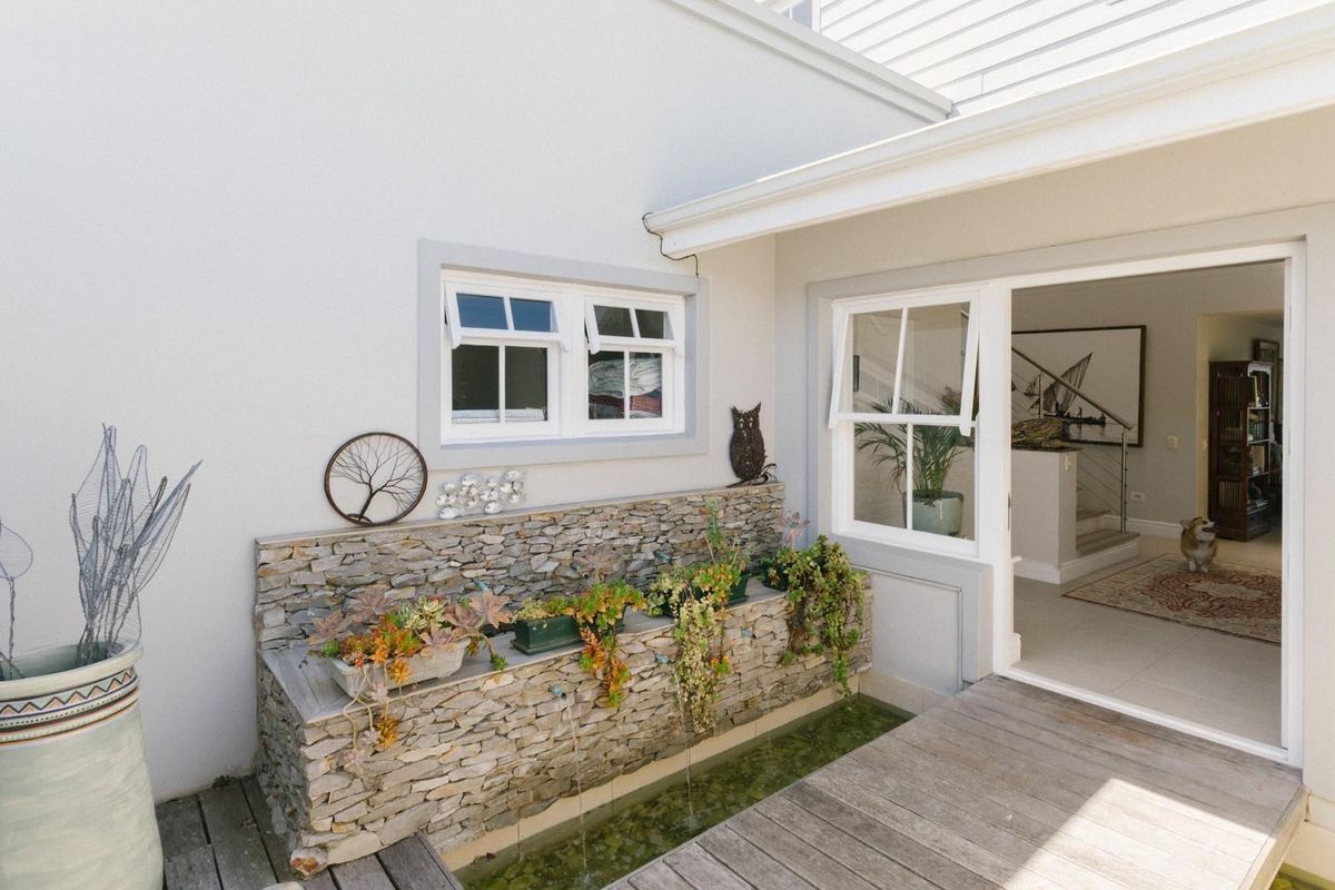 Picture Postcard Views of Plett - The Epitome of Coastal Living - Photo 4