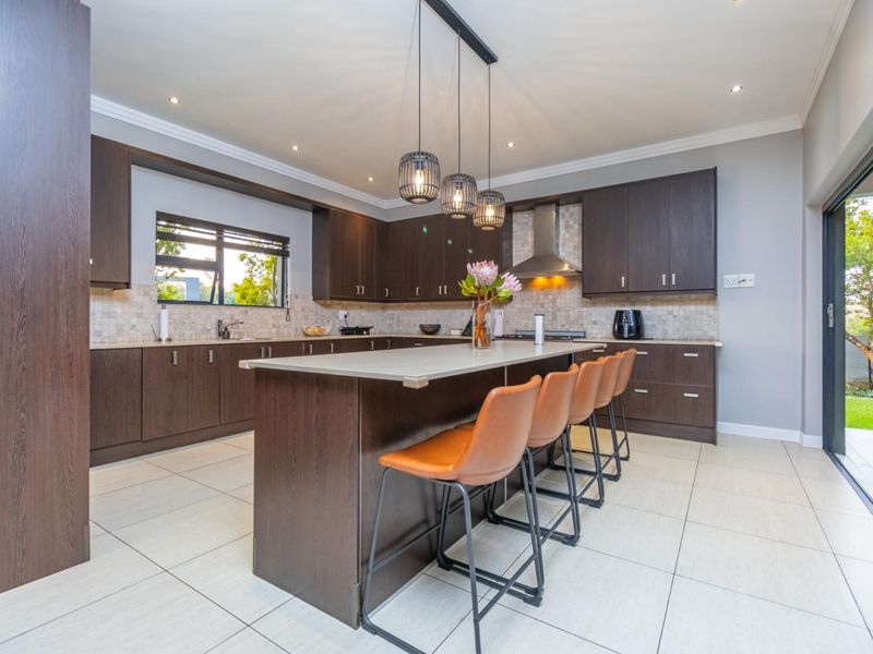 We are proud to present this home on a Sole and Exclusive Mandate - Photo 8