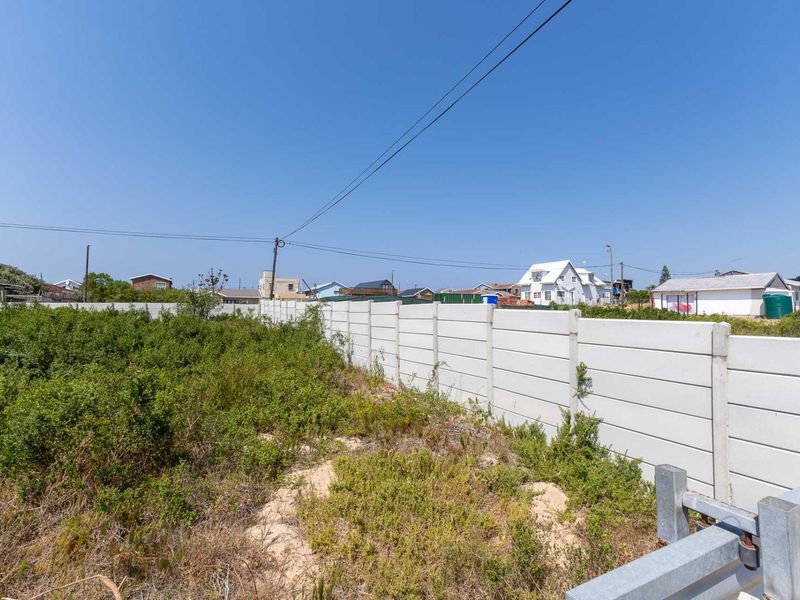 Ideal for investment or holiday home walking distance to the beach - Photo 5