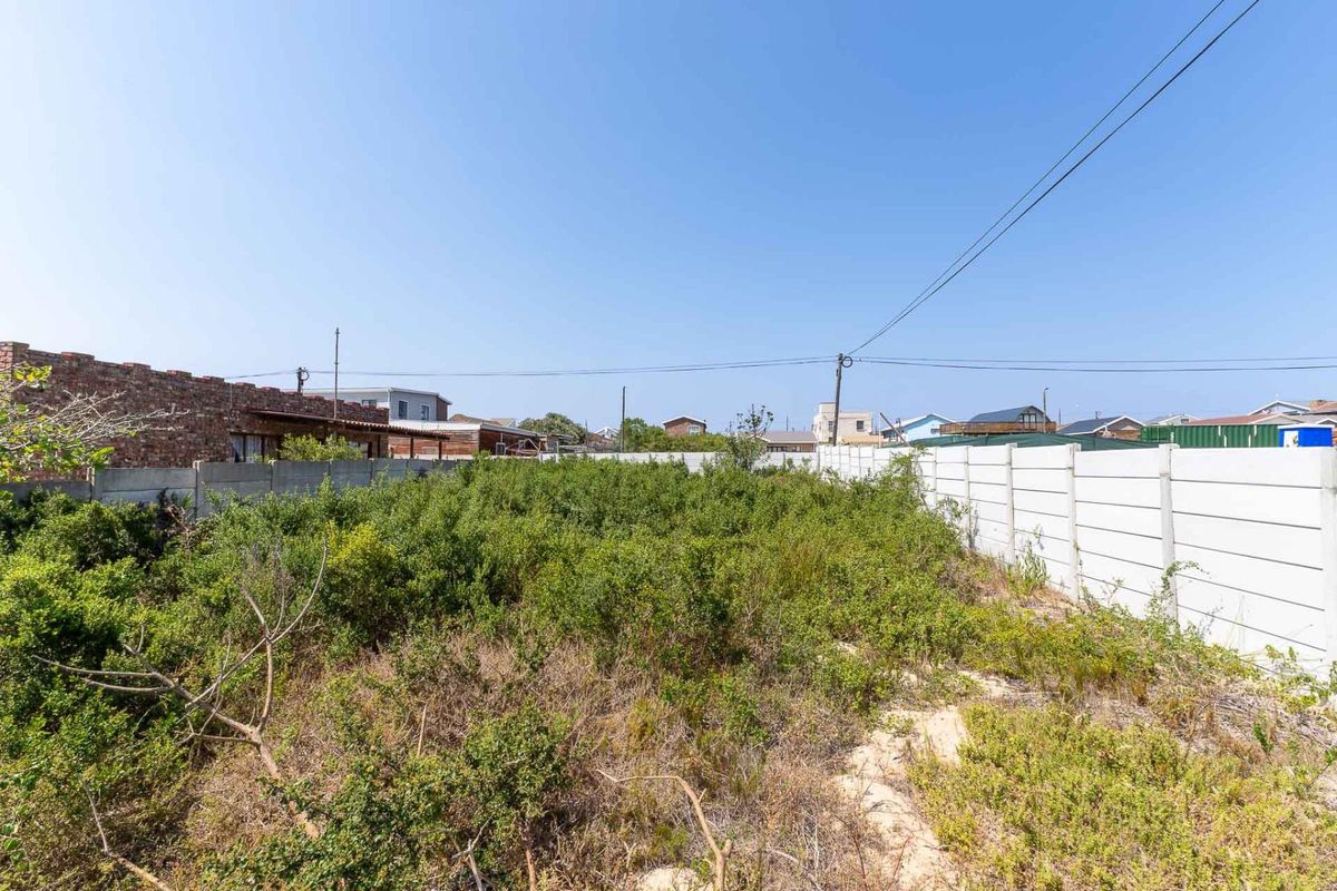 Ideal for investment or holiday home walking distance to the beach - Photo 4