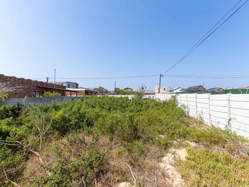 Ideal for investment or holiday home walking distance to the beach - Photo 4