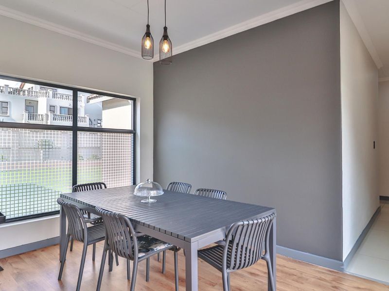 Waking to Breathtaking Water and Tranquil Views - Photo 8