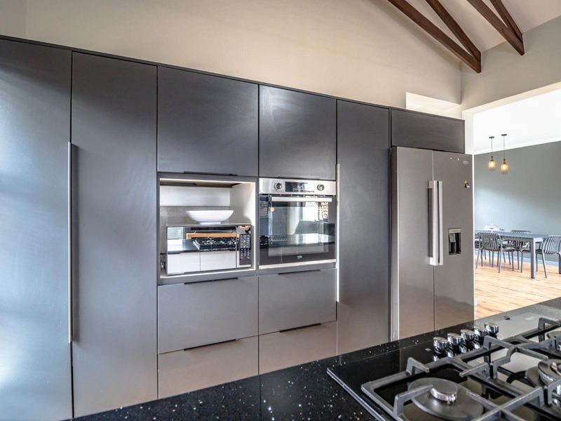 Waking to Breathtaking Water and Tranquil Views - Photo 7