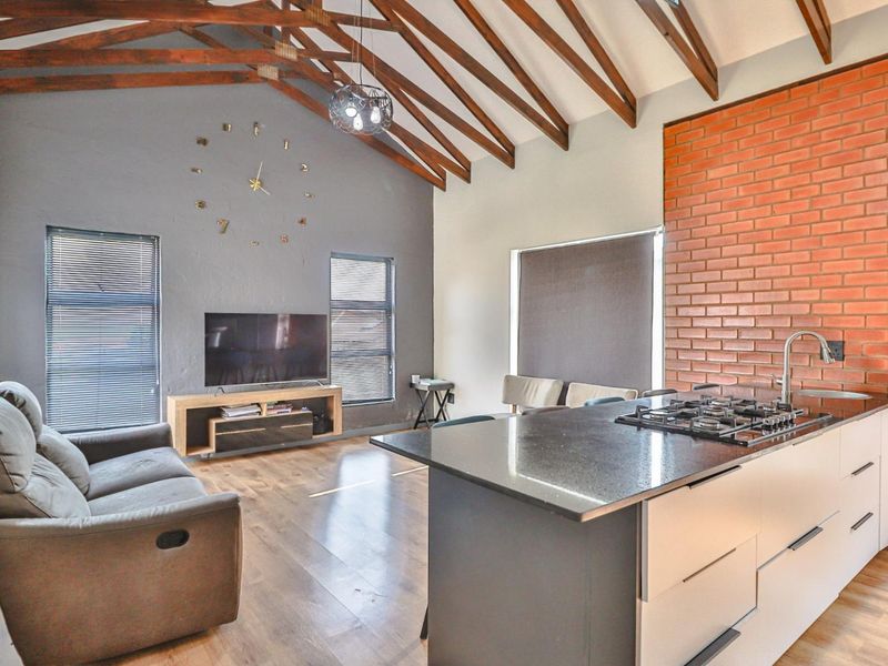 Waking to Breathtaking Water and Tranquil Views - Photo 2