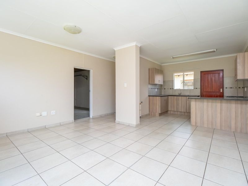 Waterkloof Hills Estate- Secure and Spacious Homes - Photo 7