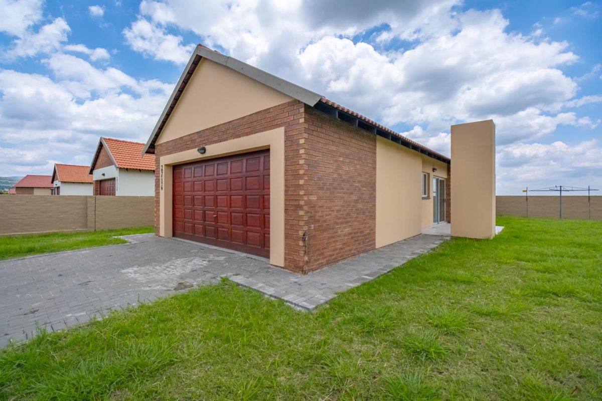 Waterkloof Hills Estate- Secure and Spacious Homes - Photo 2