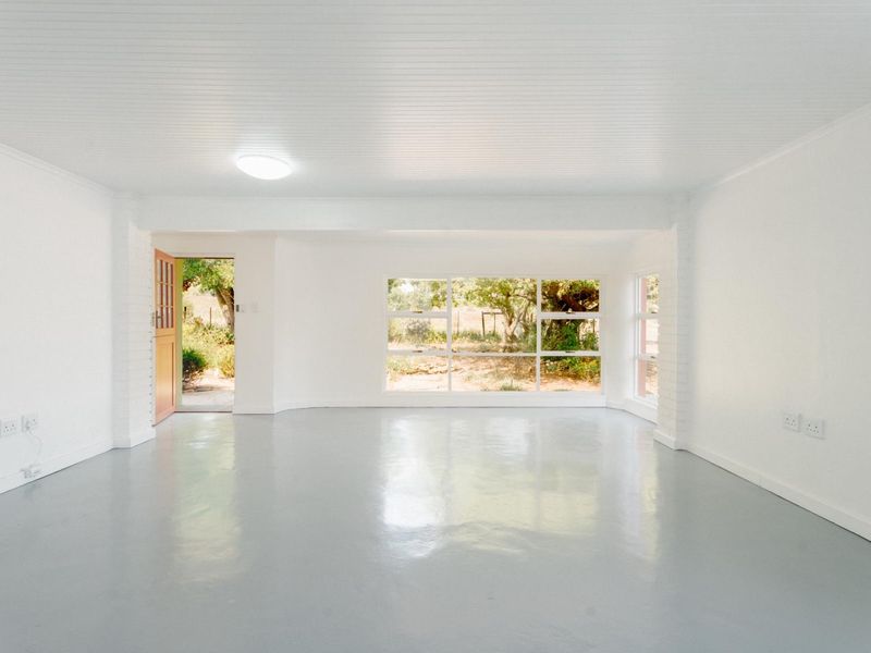 Newly Renovated 4 bedroomed Country Home with River Frontage | Napier, Overberg - Photo 5