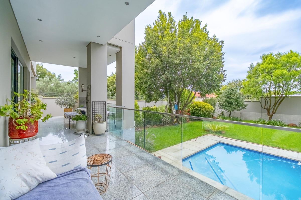 An Exceptional Sandton Masterpiece of Distinction - Photo 3