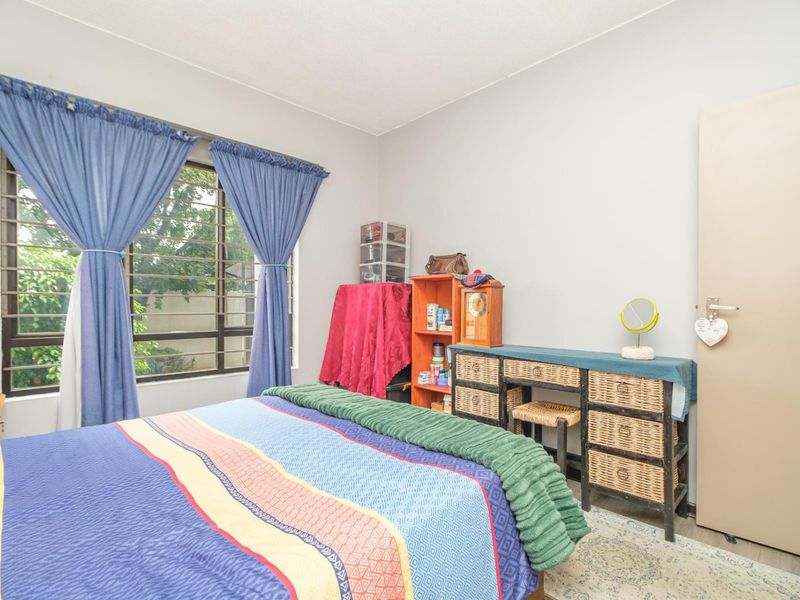 1 Bedroom Pet-friendly Garden Apartment! - Photo 10