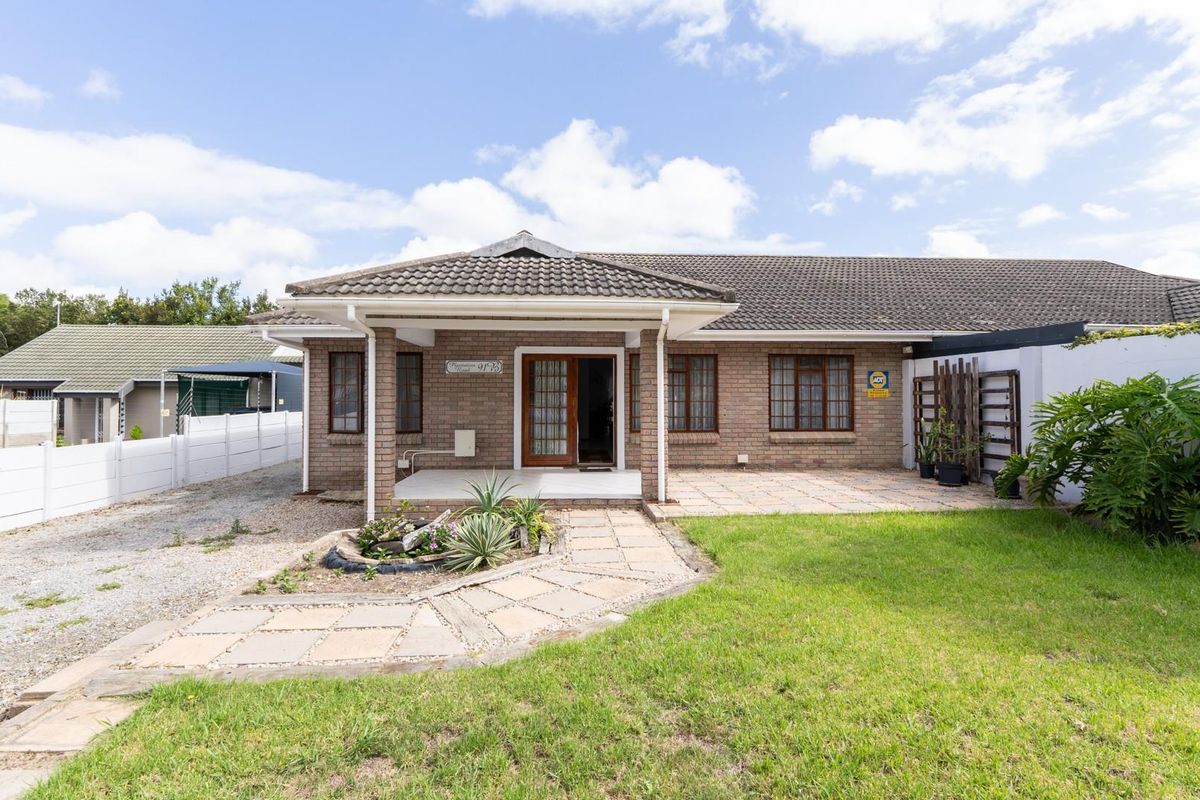 House For Sale in Heather Park George - Photo 2