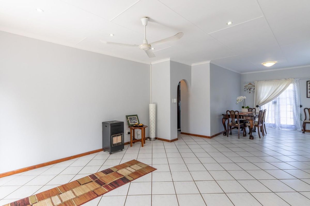 House For Sale in Heather Park George - Photo 5
