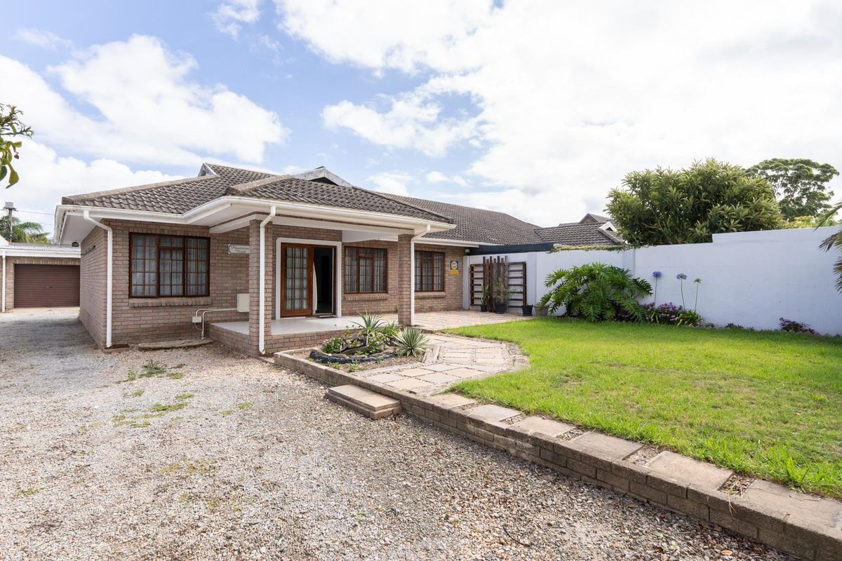 House For Sale in Heather Park George - Photo 3