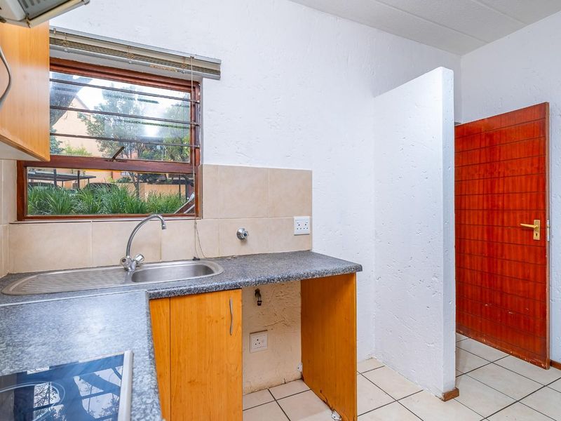 1 Bed Pet Friendly Garden Unit in Inyati Sands - Photo 10