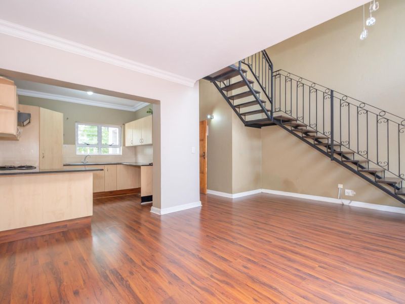 Private Corner Loft Apartment with Koppie Views | 110sqm | Quarrywood Estate - Photo 8