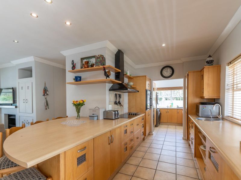 House Under Offer in River Club Plettenberg Bay - Photo 8