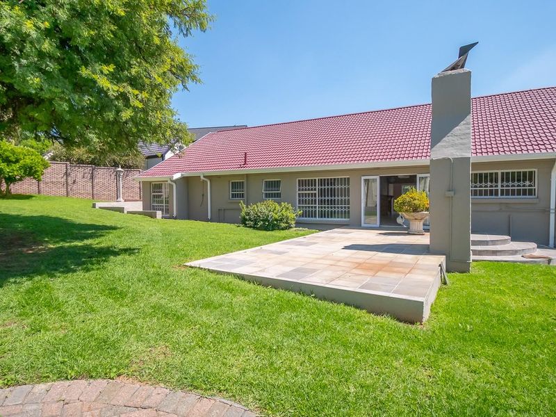 Looking for the perfect family home? Look no further....... - Photo 7