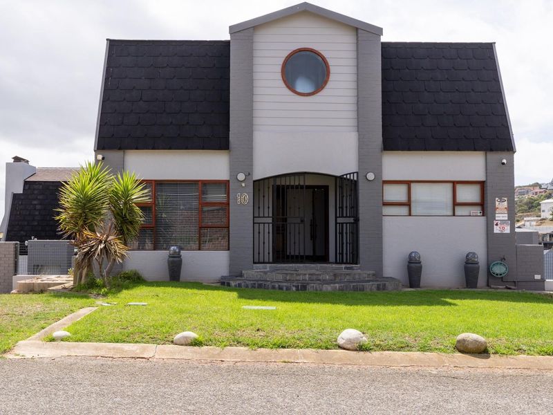 Multi-Level Coastal Home of Space, Style and Serenity - Photo 9