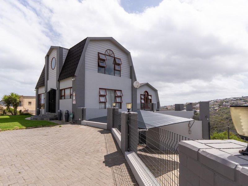 Multi-Level Coastal Home of Space, Style and Serenity - Photo 8