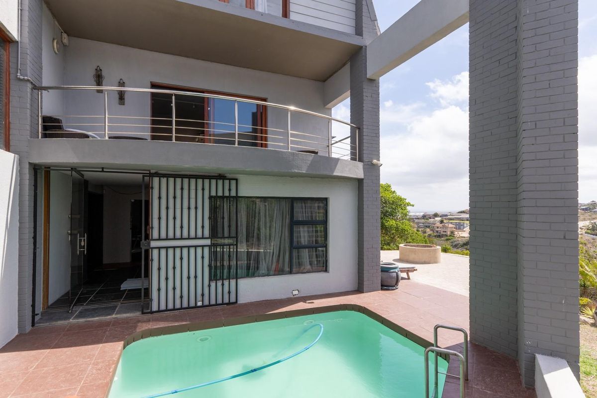 Multi-Level Coastal Home of Space, Style and Serenity - Photo 3