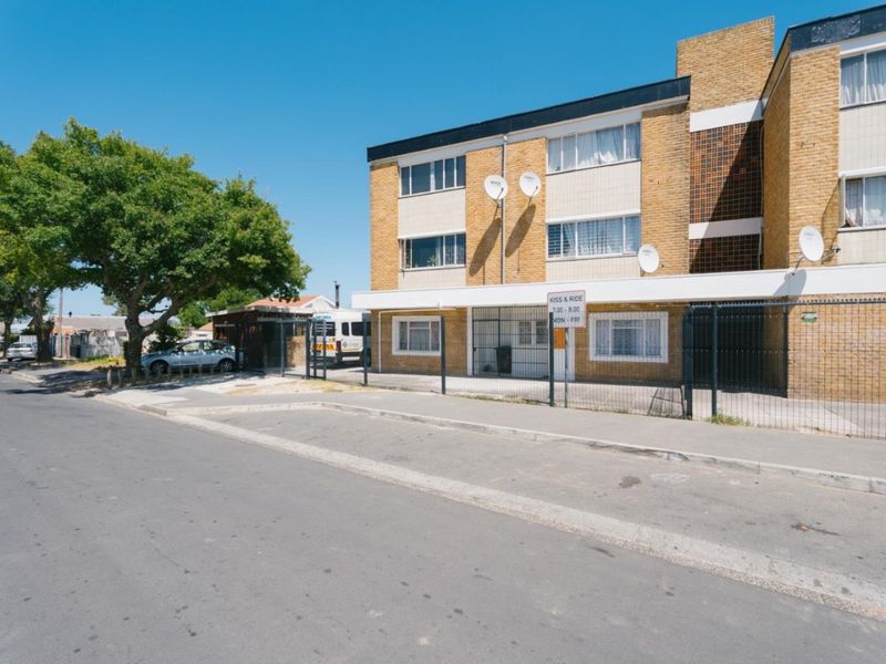 Seven Apartments in an Apartment Block - Photo 9