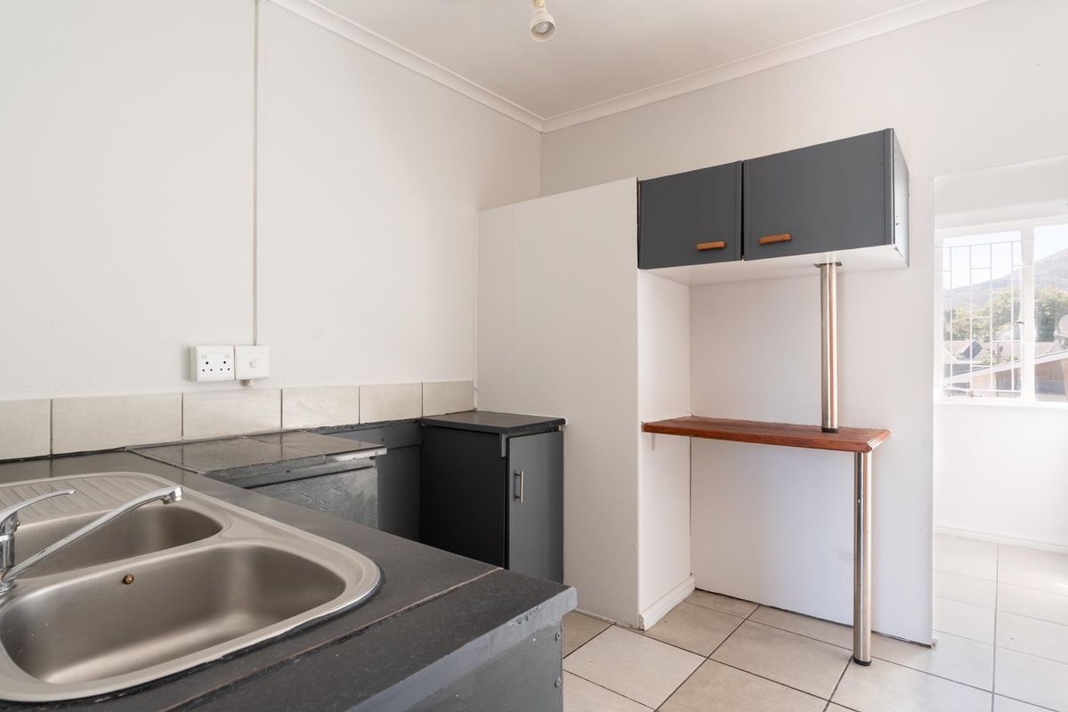 Seven Apartments in an Apartment Block - Photo 4