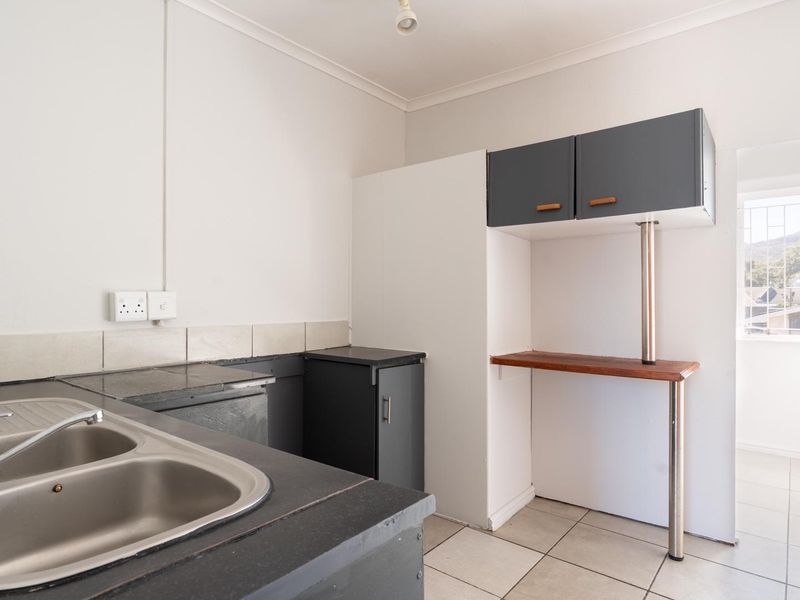 Seven Apartments in an Apartment Block - Photo 4