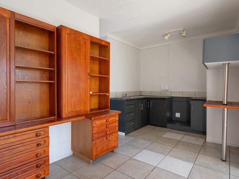 Seven Apartments in an Apartment Block - Photo 2