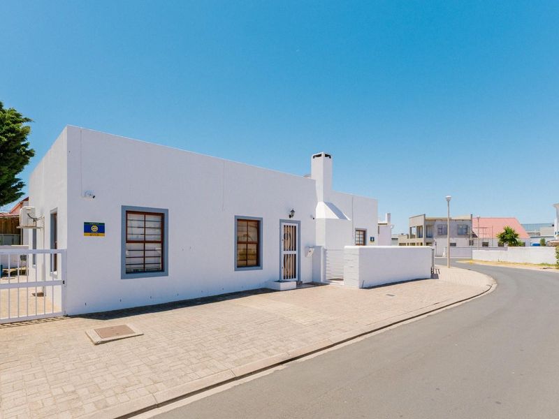 Cozy 3-Bedroom Home | Walk to Laguna Mall and Mykonos - Photo 3