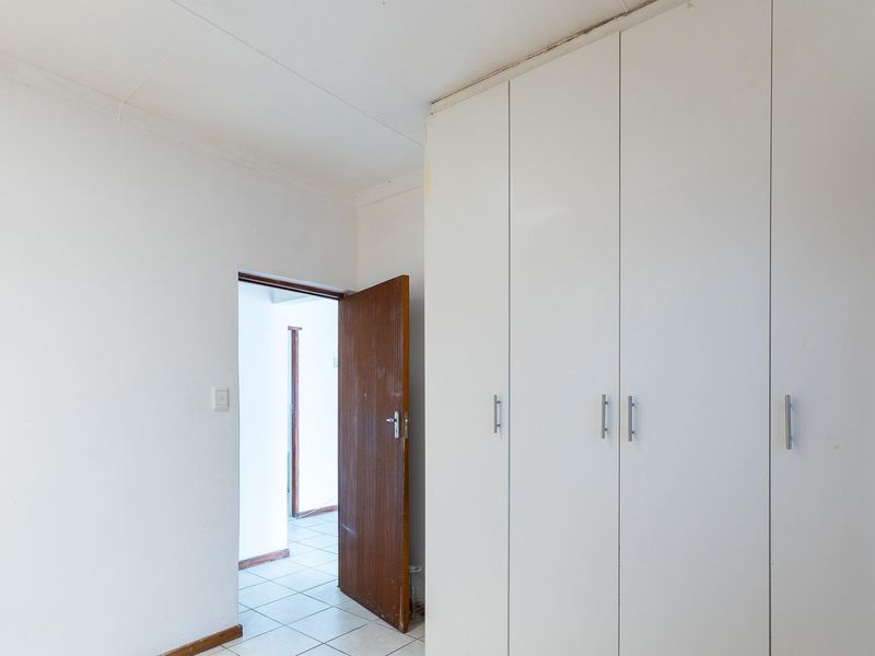 Spacious family home - Photo 10