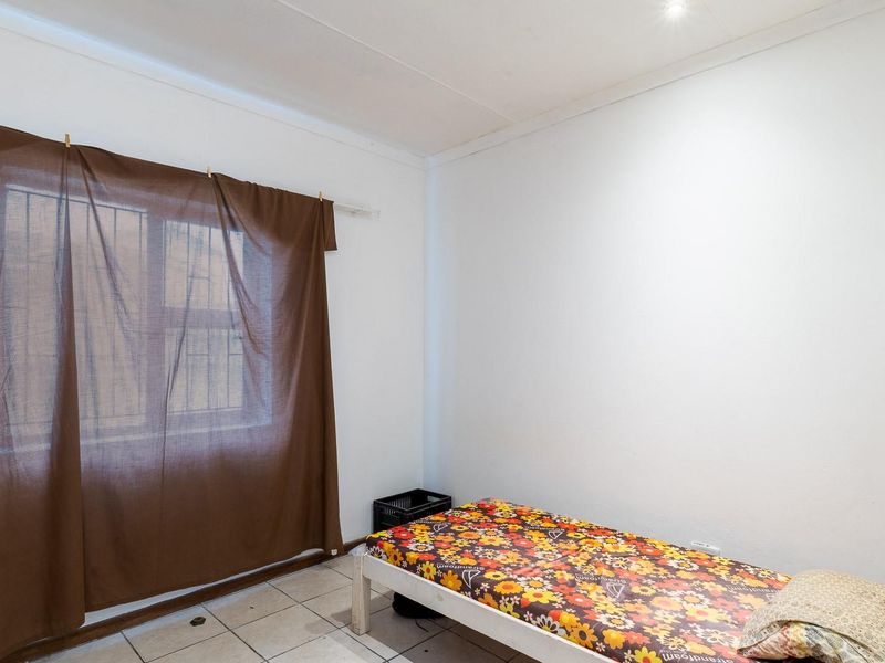 Spacious family home - Photo 9