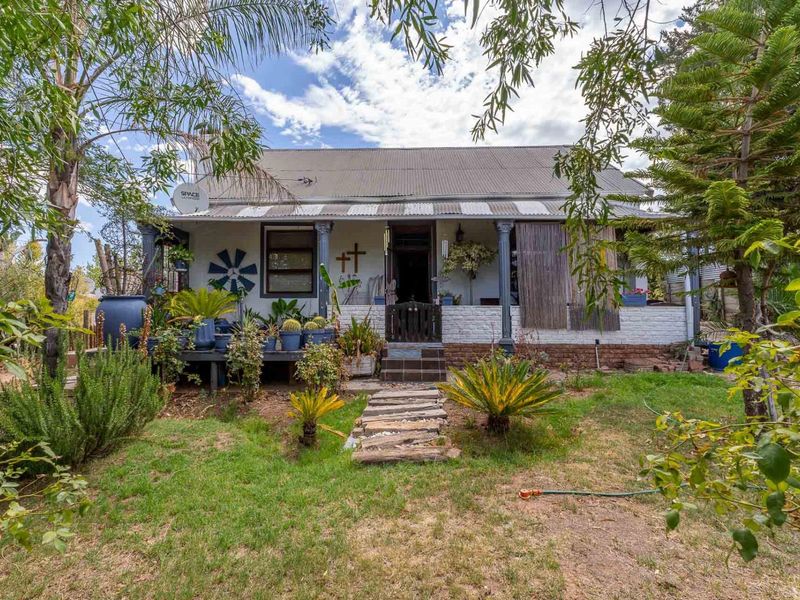 Stunning Family Home with Income Potential - Oudtshoorn North - Photo 2