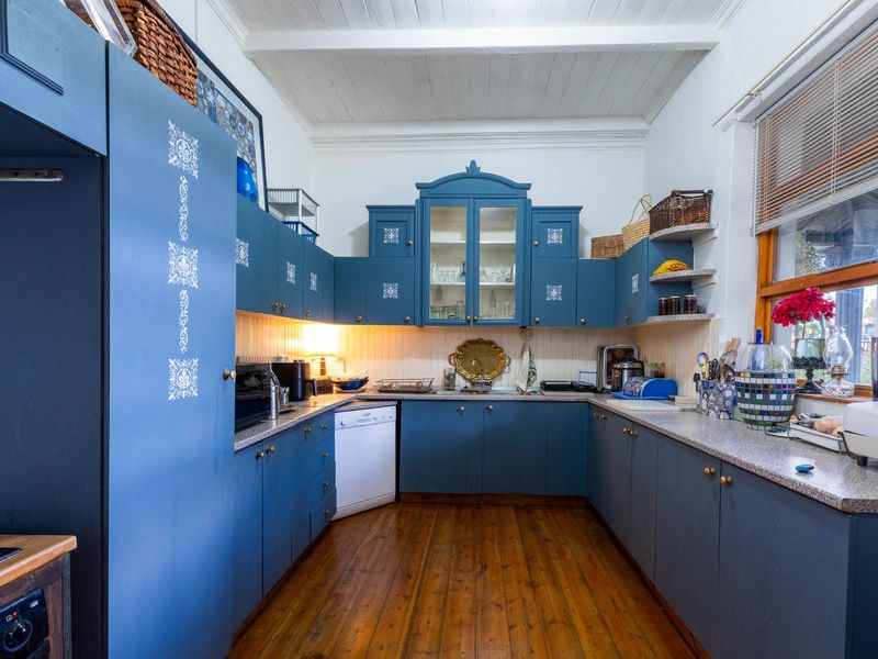 Stunning Family Home with Income Potential - Oudtshoorn North - Photo 4