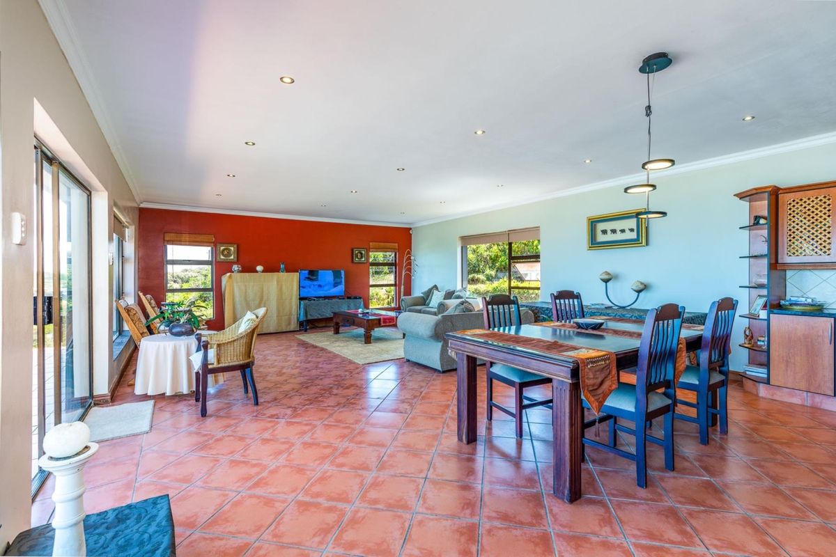 Spacious sea view home witch income generating opportunity - Photo 5