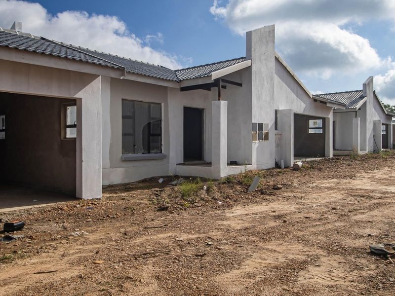 FOR SALE | New Townhouse Units under construction in Bendor Estate. - Photo 6