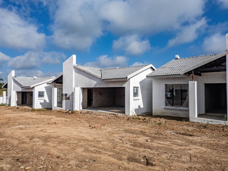 FOR SALE | New Townhouse Units under construction in Bendor Estate. - Photo 2